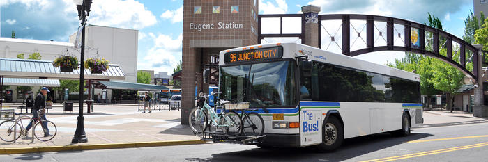 bus-in-front-of-eugene-station