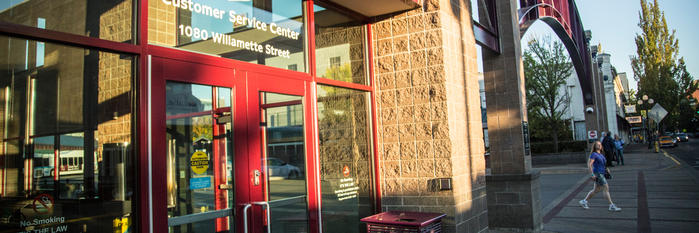 customer-service-center customer-service-center