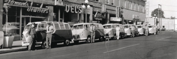 early vw buses on willamette